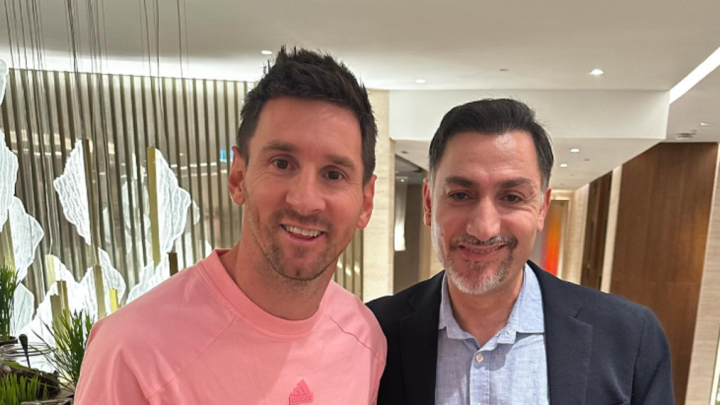 Leo Messi junto a Semi, chef del restaurante Gaudim de Barcelona