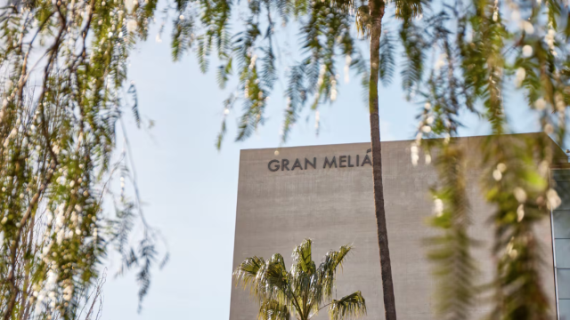 Fachada del hotel Gran Meliá Torre Melina, cercano a la nueva discoteca Martina y donde se presentará el proyecto