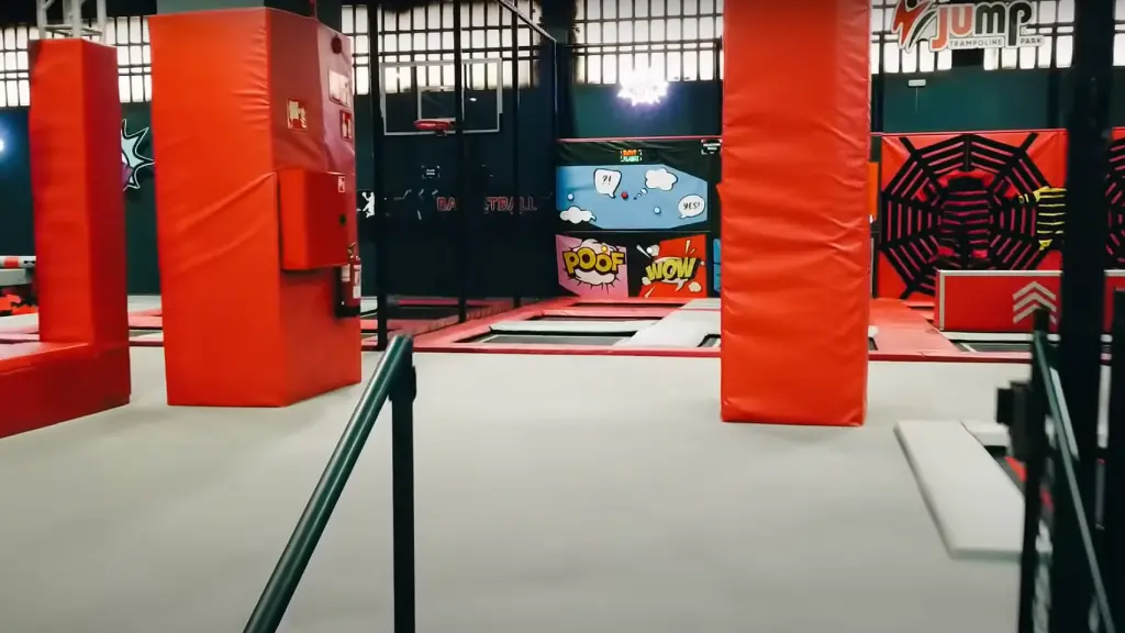 Interior del Hijump Park Sabadell