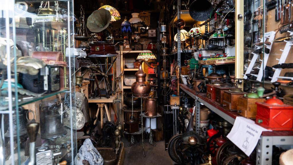 Parada 631-632 de José Robles al Mercat dels Encants