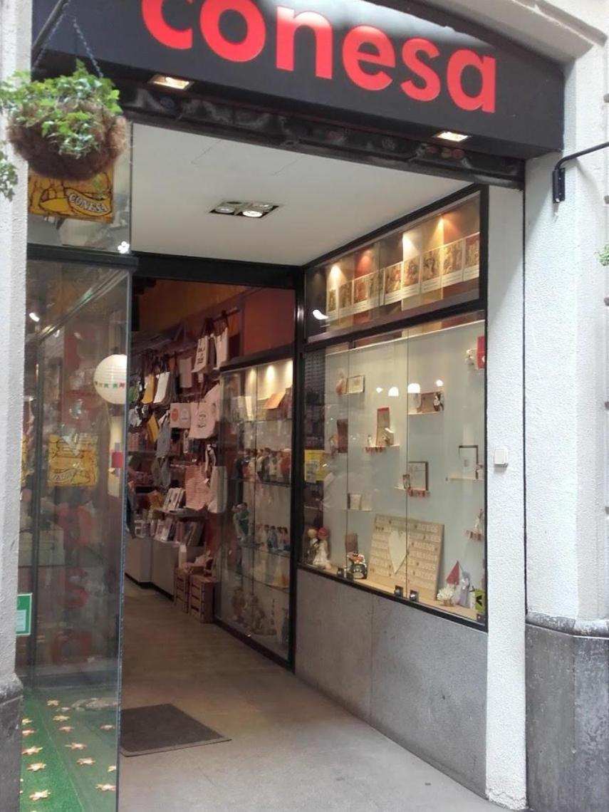 Fachada de la papelería Conesa