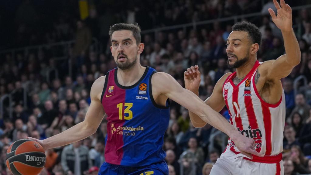 Satoransky lidera una jugada del Barça de basket contra el Olympiacos