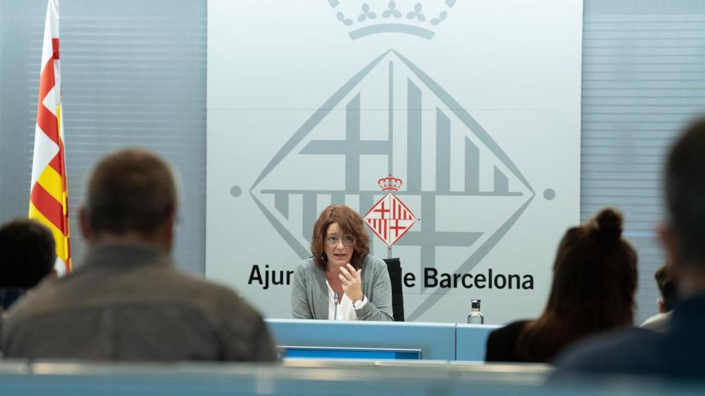 La teniente de alcalde de Vivienda, Laia Bonet, en rueda de prensa