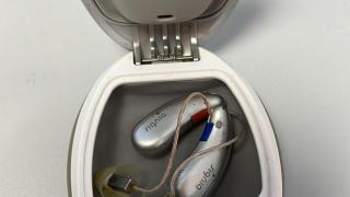 Imagen de los audífonos robados