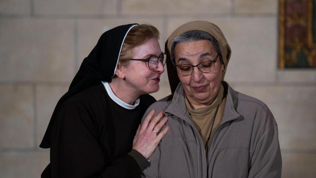 El Monasterio de Pedralbes junto a las monjas clarisas y Jaume Collboni en el día de Santa Eulalia