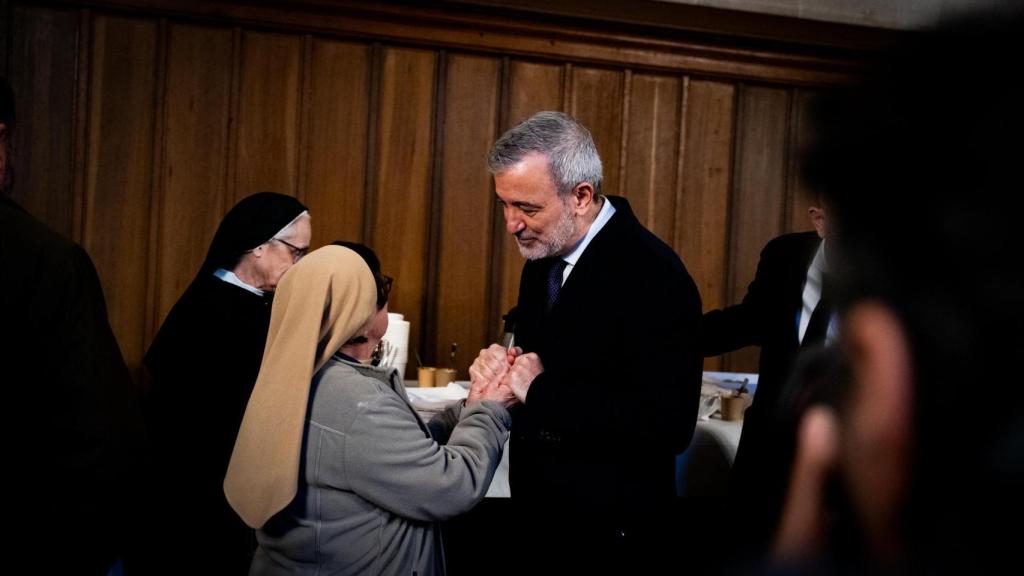 El Monasterio de Pedralbes junto a las monjas clarisas y Jaume Collboni en el día de Santa Eulalia