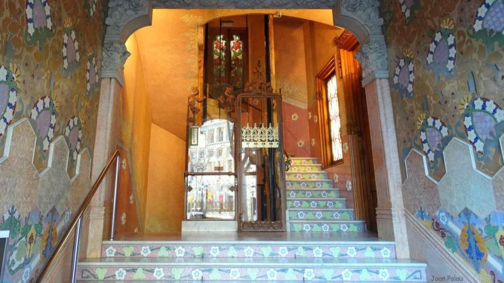Las escaleras de la discordia en la Casa Lleó i Morera en paseo de Gràcia
