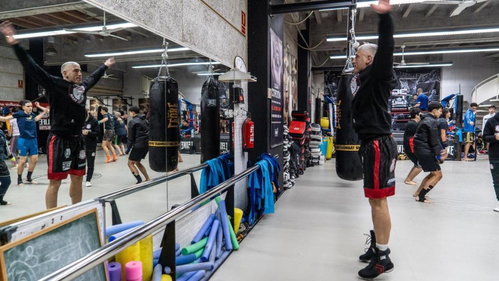 El boxeador César Córdoba durante su entrevista con Metrópoli