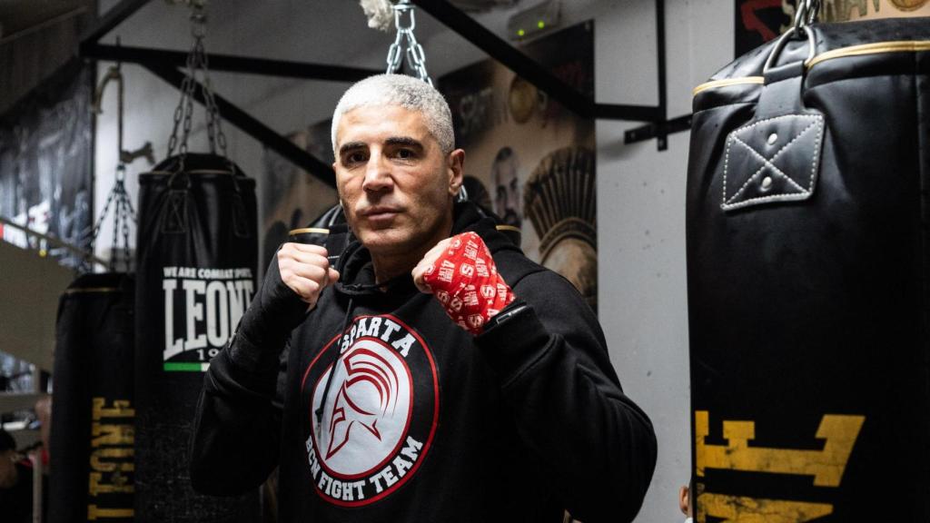 El boxeador César Córdoba durante su entrevista con Metrópoli