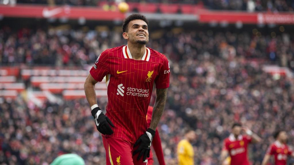 Luis Díaz celebra su gol contra los Wolves en partido de la Premier League