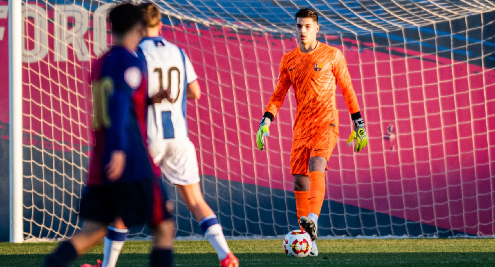 Áron Yaakobishvili, en el Barça-Real Sociedad de la Copa del Rey juvenil