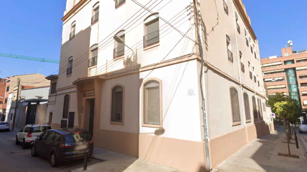 Facana de l'escola de Cornellà