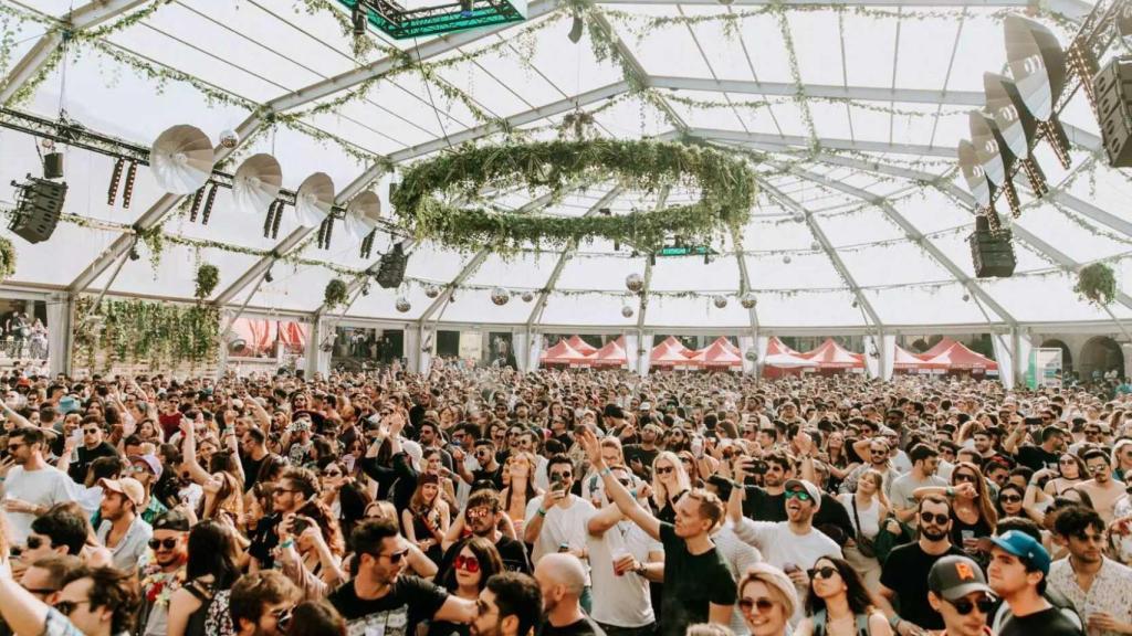 Imagen de una fiesta del Brunch en el Poble Espanyol