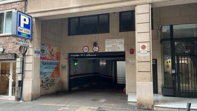 Acceso al parking Sant Eusebi, ubicado en Sant Gervasi-Galvany