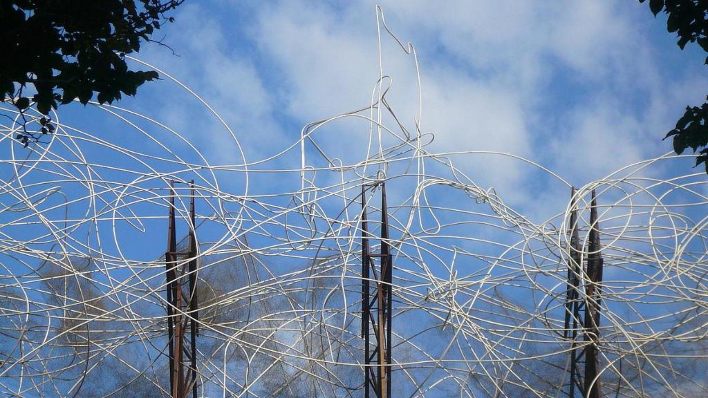 Núvol i Cadira, de Tàpies