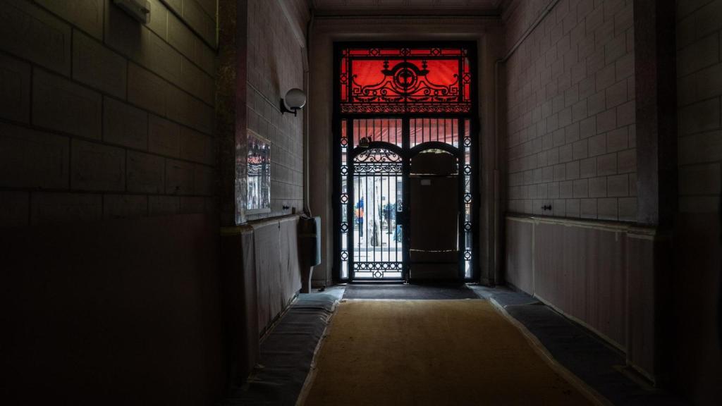 Entrada del edificio del Eixample de Barcelona