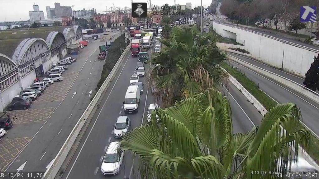 Retencions a la ronda litoral per un autobús avariado a 20 de febrer de 2025