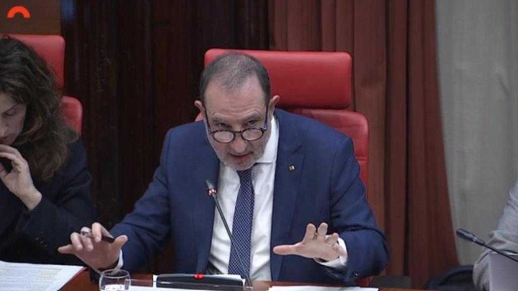 El conseller de Justicia y Calidad Democrática de la Generalitat, Ramon Espadaler, durante su comparecencia en el Parlament