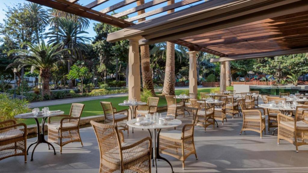 Terraza del Hotel Santa Catalina, alojamiento de los jugadores del Barça en Las Palmas