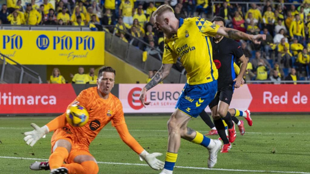Wojciech Szczesny hace una gran parada ante Las Palmas