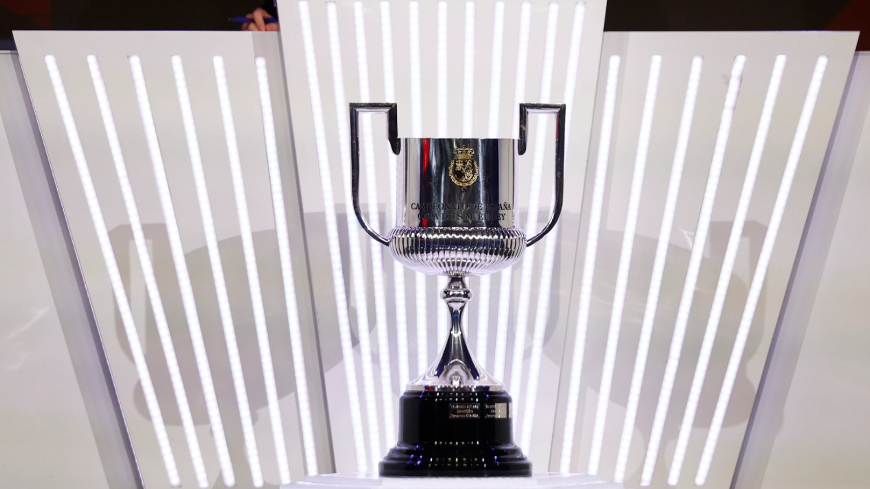 El trofeo de la Copa del Rey 2024-25