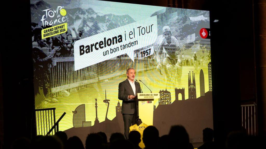 El alcalde de Barcelona, Jaume Collboni, durante la presentación de la salida del Tour de Francia