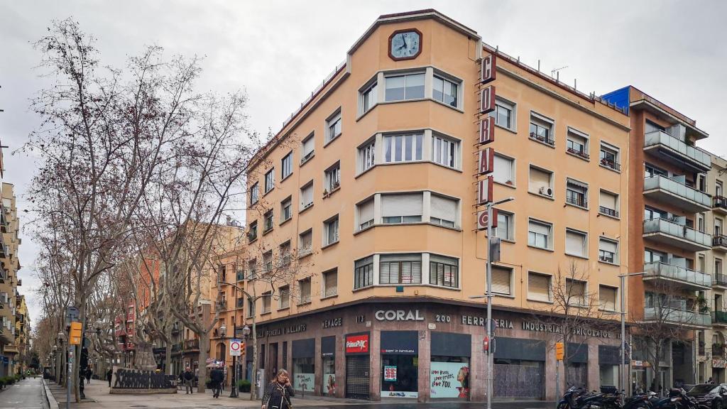 La ferretería centenaria del Poblenou que ahora es un supermercado