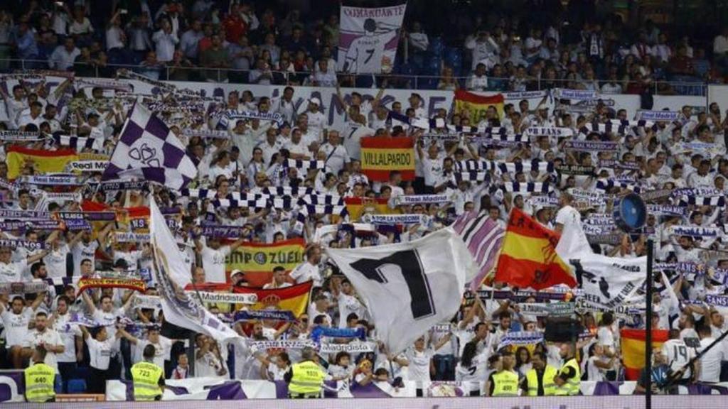 Afición del Real Madrid en el Bernabéu