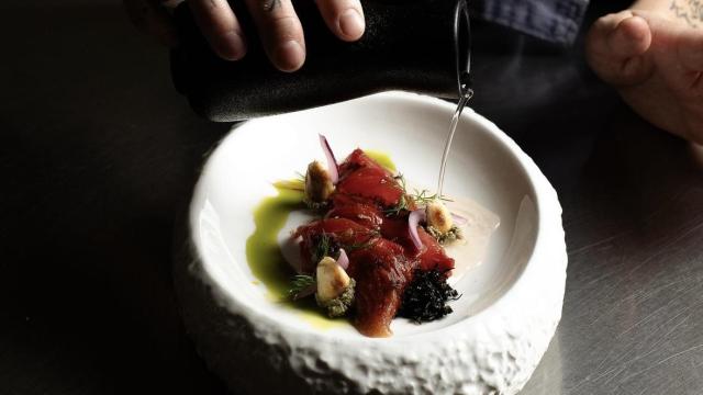 Tiradito de Sandía con tomates lacto-fermentados de Fronda Pasaje