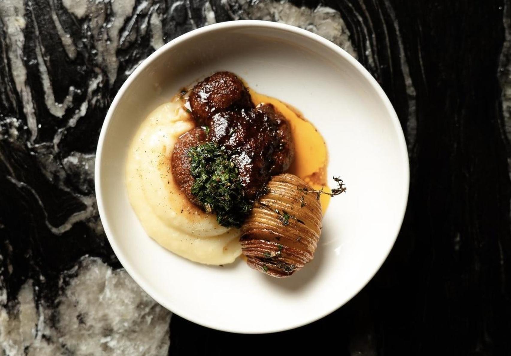 Melena de león a la brasa de Fronda Pasaje