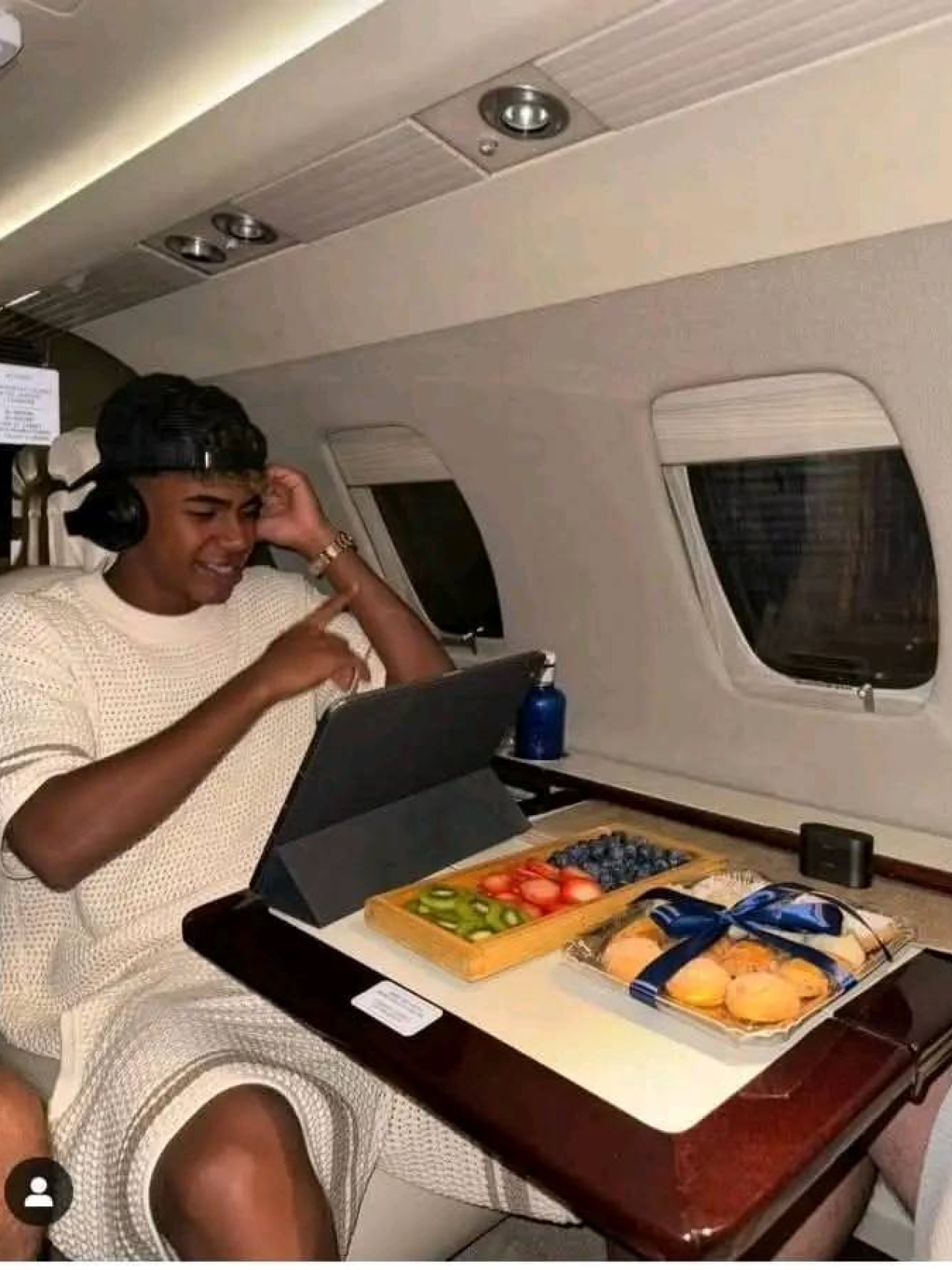 Lamine Yamal viaje en un jet privado