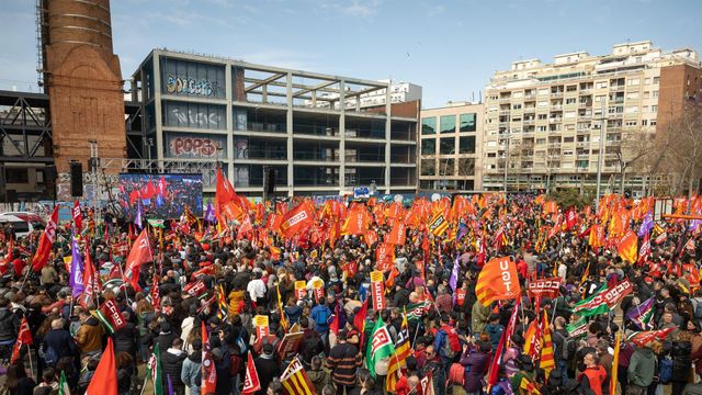 Manifestación de CCOO y UGT en Barcelona por la reducción de la jornada laboral