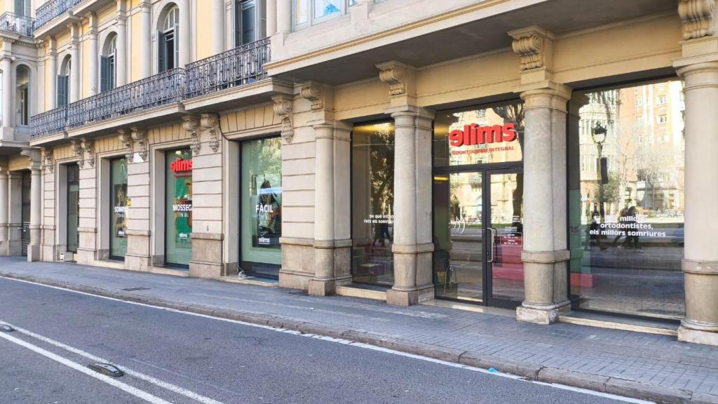 La Clínica Elims, que va obrir per atendre els ferits