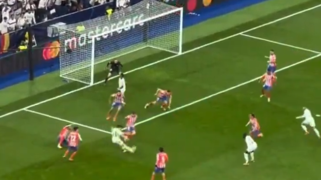 El fuera de juego de Vinicius Júnior en el gol de Brahim al Atlético