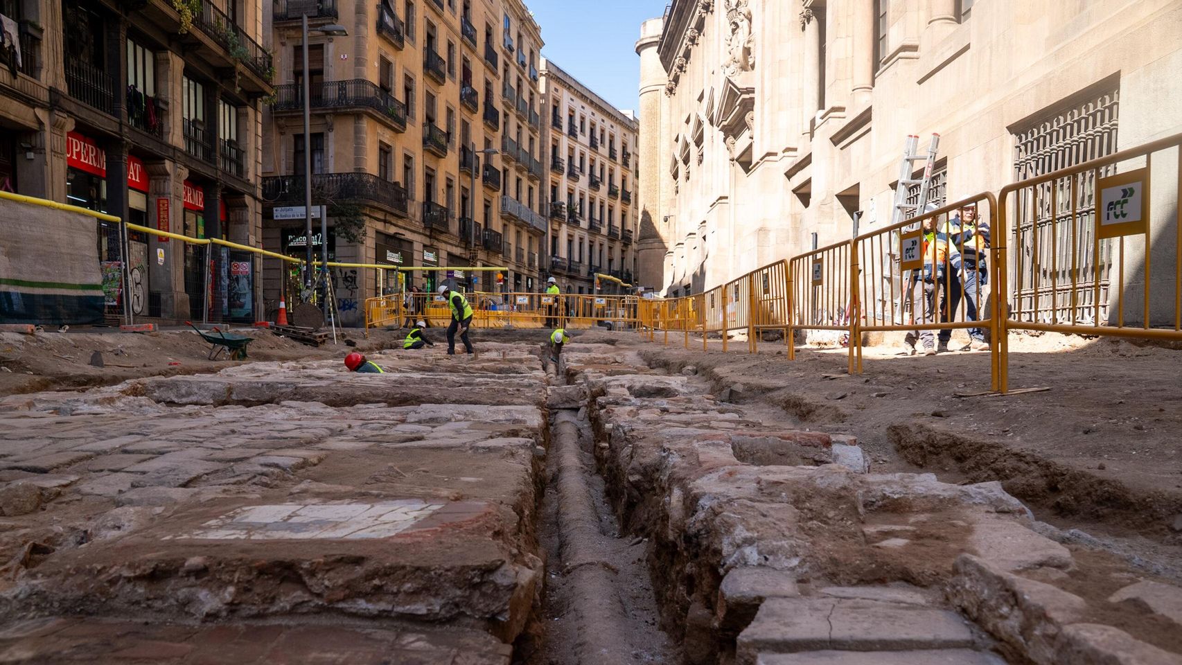 Descobriment històric: les obres de Via Laietana deixen al descobert ...