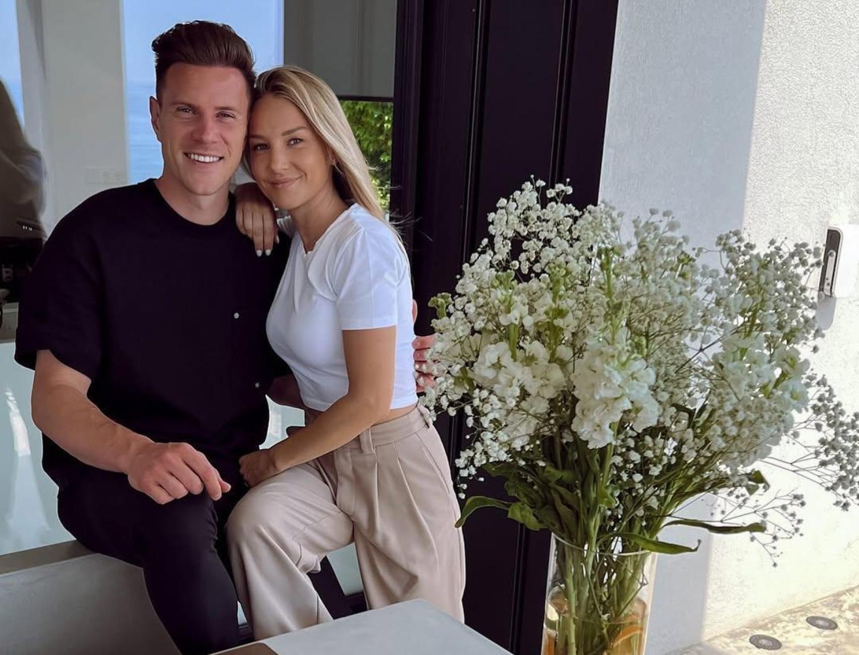Ter Stegen posa junto a su mujer, Daniela Jehle, el 30 de abril de 2024, casi un año antes de separarse