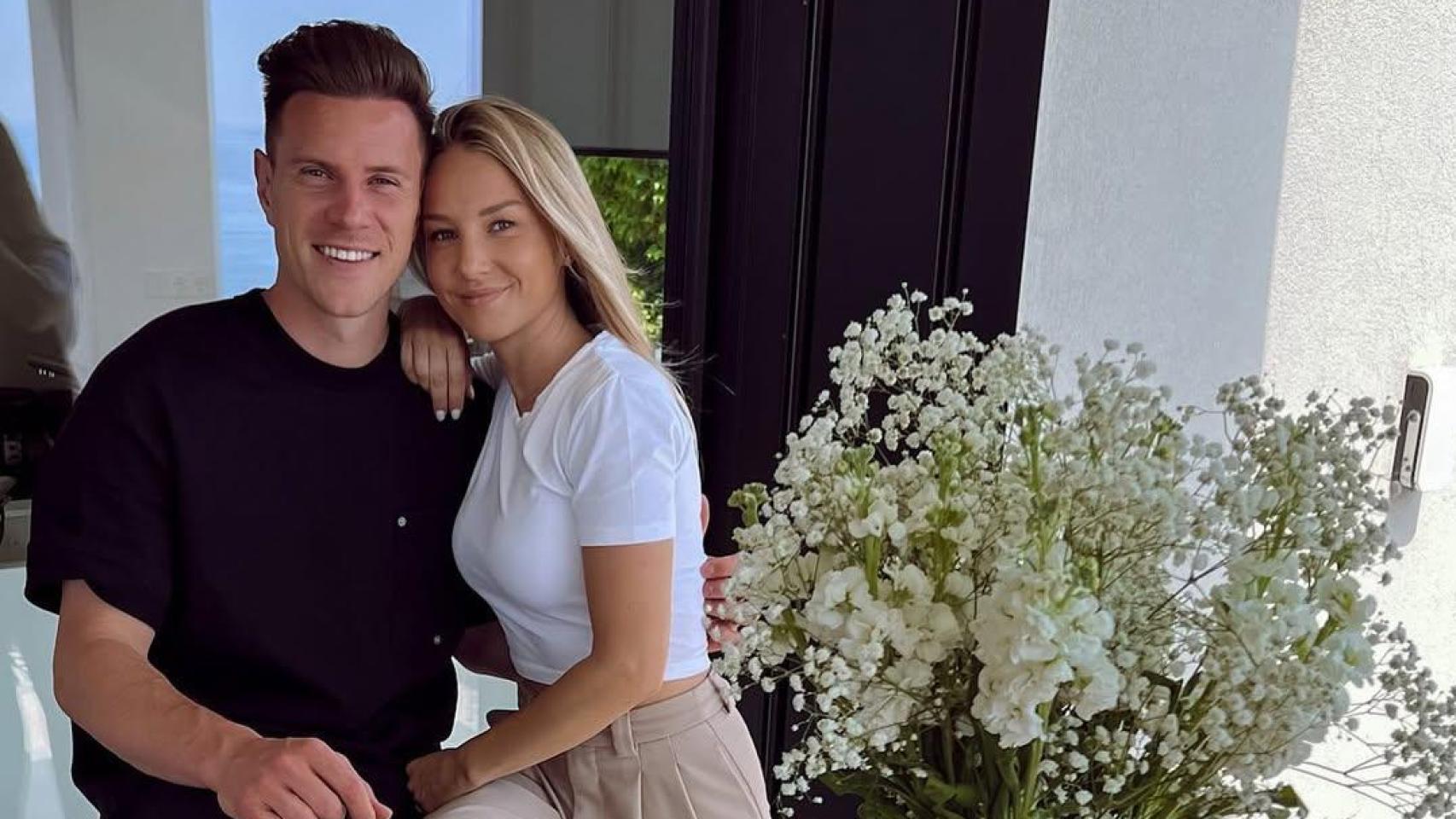 Ter Stegen posa junto a su mujer, Daniela Jehle, el 30 de abril de 2024, casi un año antes de separarse