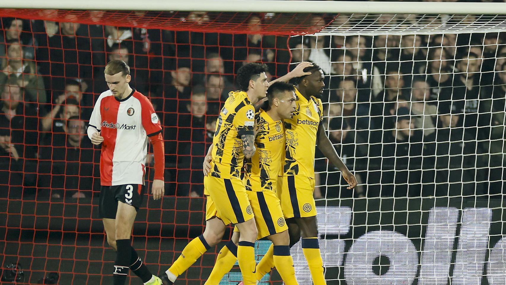 El Inter de Milán celebra el gol de Marcus Thuram en los octavos de la Champions League