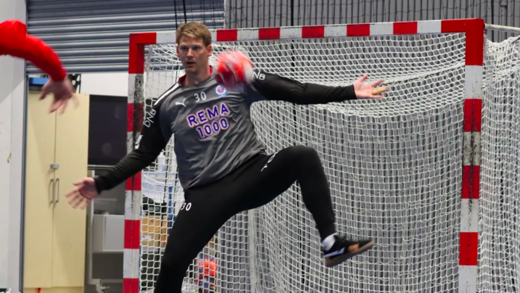 Torbjorn Bergerud, en un partido de la Champions League de balonmano