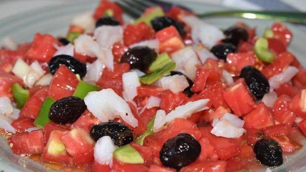 Esqueixada de bacalao