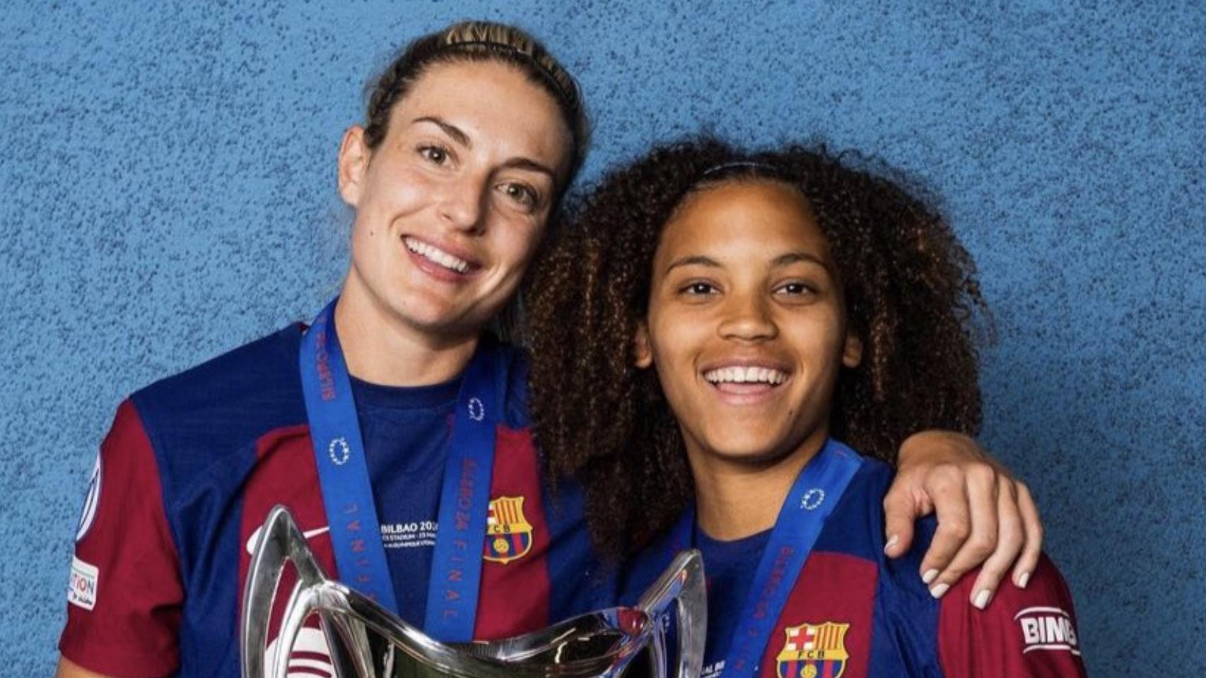 Alexia Putellas y Vicky López celebran la conquista de un título con el Barça Femenino