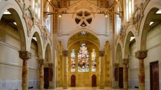 La joya modernista oculta a media hora de Barcelona, la antigua Caixa d'Estalvis de Sabadell