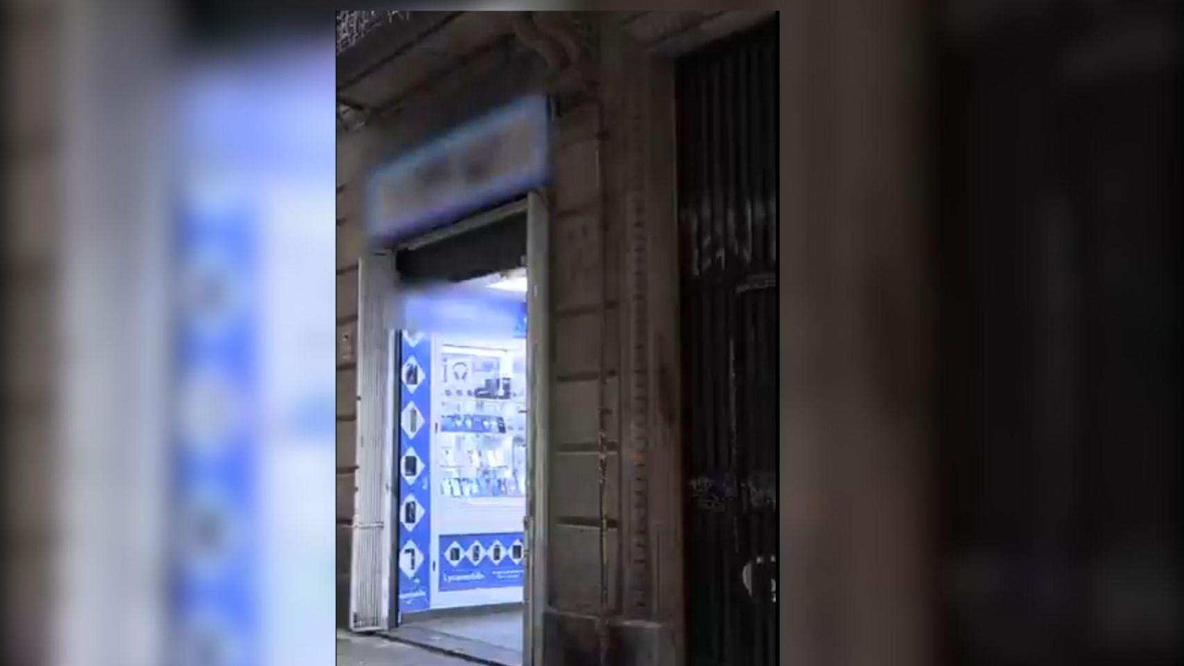 Golpe a las tiendas de telefonía en Barcelona: 60 inspecciones y 80 infracciones