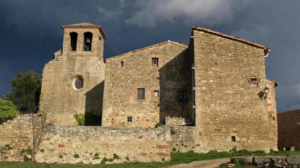 La iglesia románica con toques barrocos oculta en un pueblo de 50 habitantes, Sant Martí de Granera