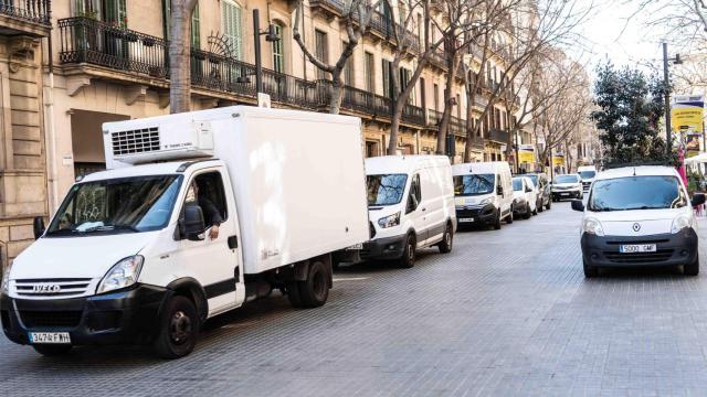 Carga y descarga en Consell de Cent