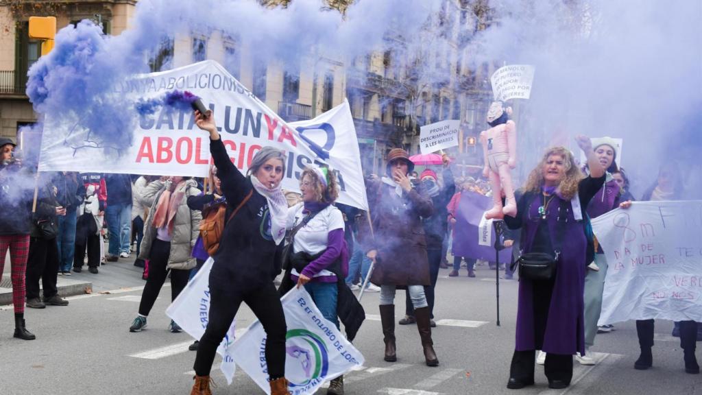 Principio del recorrido del 8M en Barcelona