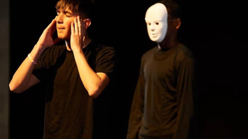 Imagen de una escena de la obra 'Campeone' interpretada en 2019 por los alumnos de la Associació d’Arts Esceniques per a Joves