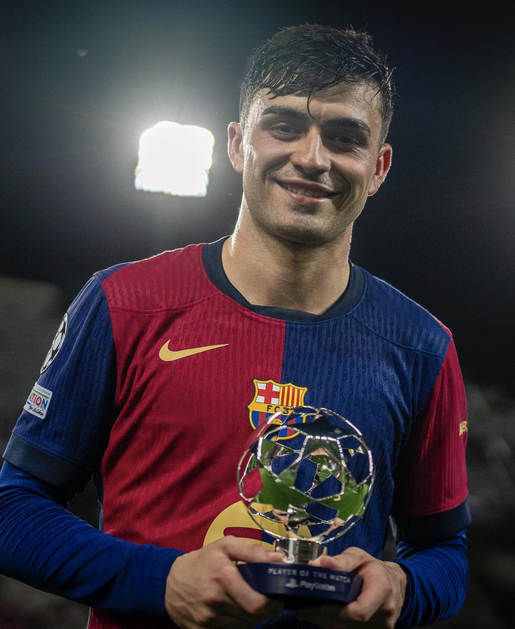 Pedri gana el MVP por su actuación en el Barça-Benfica