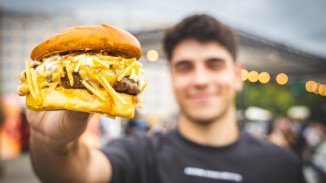 La edición más grande de 'The Champions Burger' arrasa en Barcelona: más de 100.000 asistentes en la primera semana