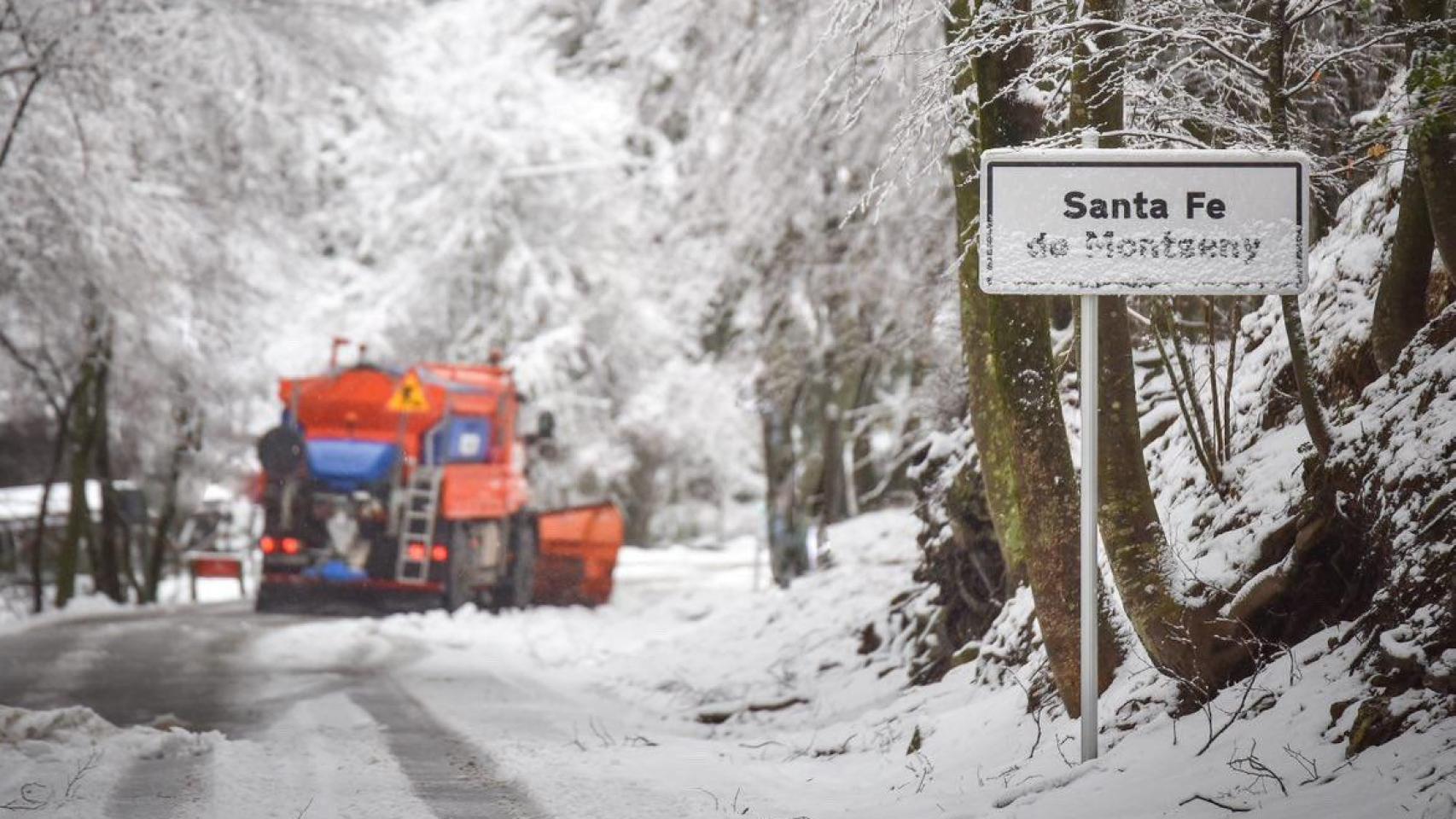 FOTOS: La nieve llega al macizo del Montseny